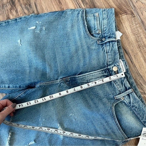 NWT Good American Weekender Straight Jeans - Picture 13 of 16